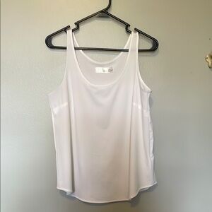 Women's White Scoop Neck Tank Top